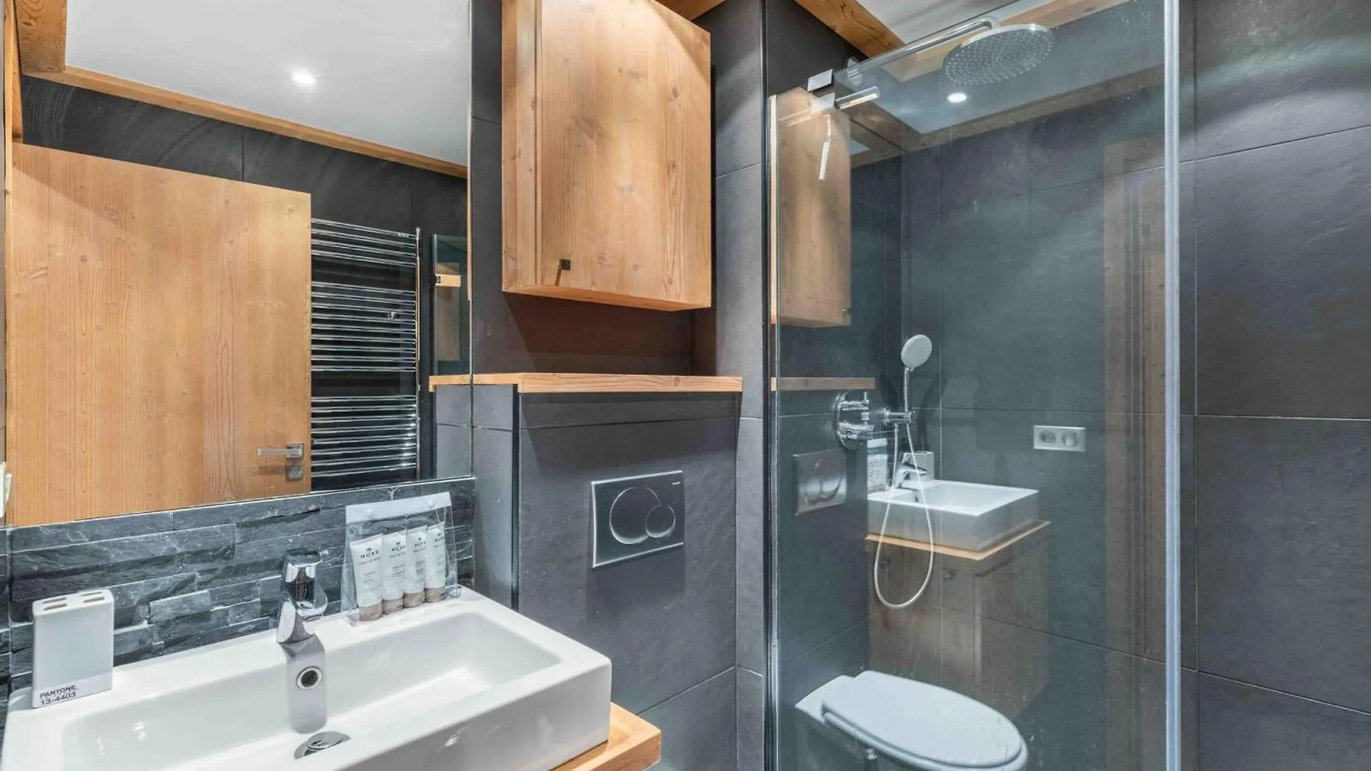 Appartement Cosy A Meribel, Proche Des Remontees Et Commerces, 4 Pers, Balcon, Wifi Inclus - Fr-1-565-109 Les Allues